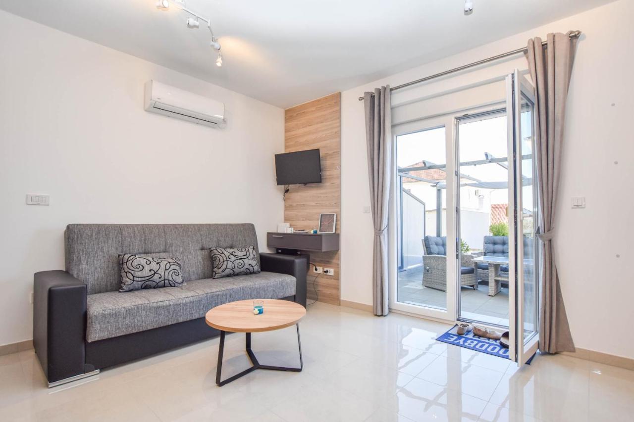 Apartment Martin Biograd Na Moru Exterior photo